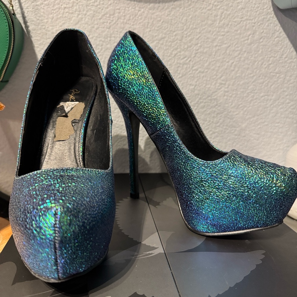Elegant Blue-Green Stiletto Heels